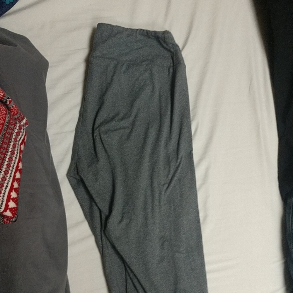 Lularoe gray leggings